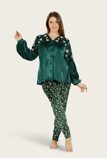 Olive Velvet Embroidered Set🌿